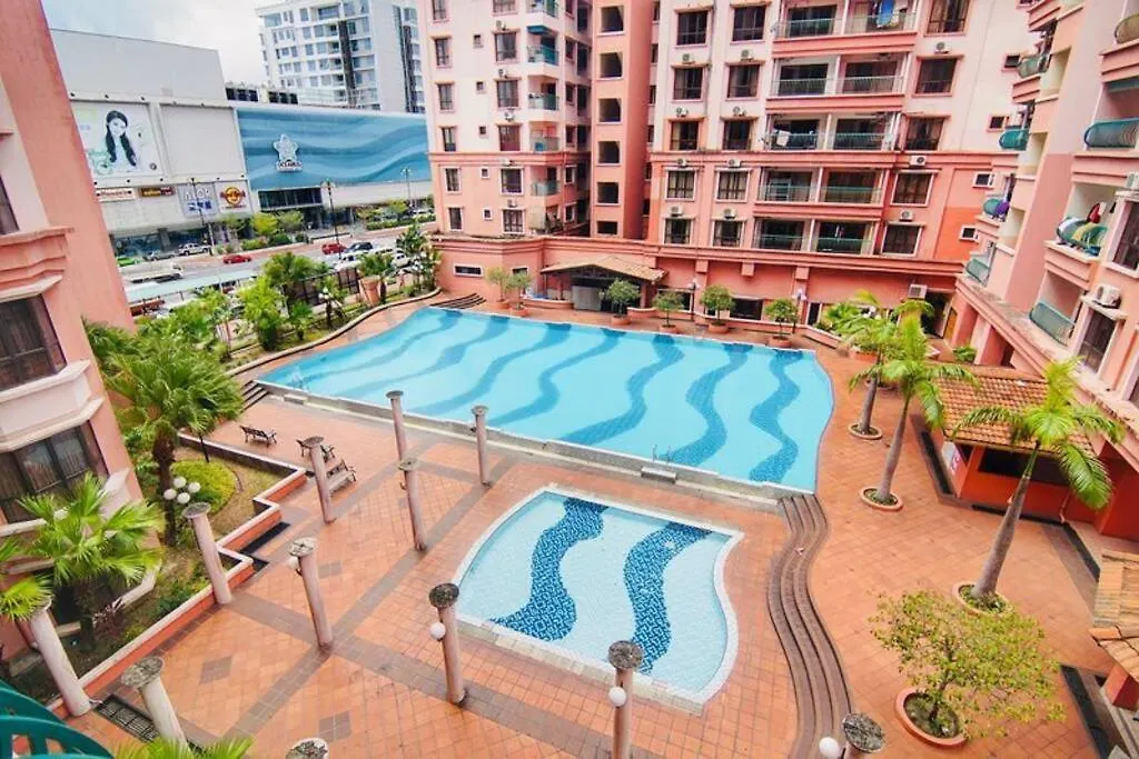 Marina Court Apartment Kota Kinabalu Sabah - 3 Bedrooms 2 Bathrooms